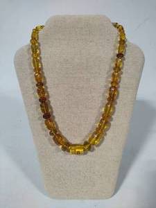 lot 74 image: 925 Jay King DTR Lucite Beaded Necklace