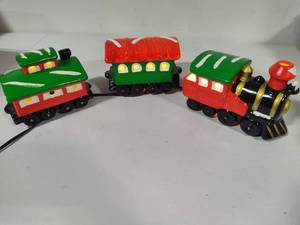 lot 105 image: Ceramic Light Up Holiday Train
