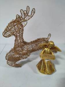 lot 107 image: Schmid Angel Music Box & Reindeer Decor