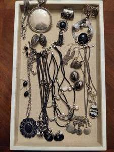 lot 88 image: Lot of Asst BlackSilver Tone Costume Jewelry