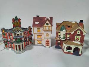 lot 113 image: Assorted Holiday Ceramic Collectible Village Pieces