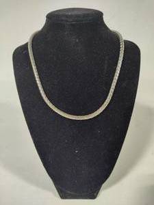 lot 84 image: Foxtail Weave Silver Tone Magnetic Close Necklace
