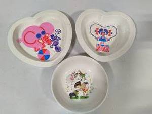 lot 122 image: Vintage Swedish Bakelit Childrens Dishes  Ridgeway Bowl