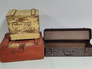 lot 142 image: Wood StorageMailbox & Metal ToolStorage Box