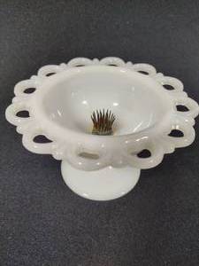 lot 99 image: Anchor Hocking Lace Edge Milk Glass