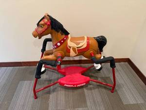 lot 81 image: Radio Flyer Blaze Interactive Spring Riding Horse