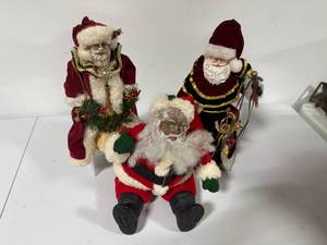 lot 110 image: Santa Tree Toppers
