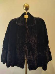 Albrecht Furs "Mink" Stole