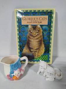 lot 38 image: Glorious Cats