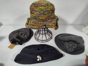 lot 167 image: Assorted Vintage Hats