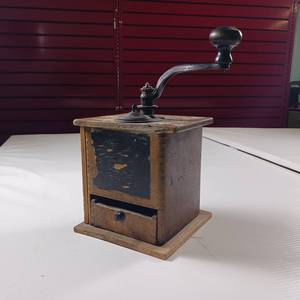Vintage Coffee Grinder