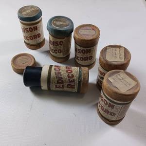 Edison Cylinder Record Collectible Edison Phonographs 6 total with record cylinders inside.