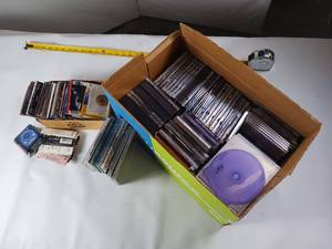 lot 33 image: Empty CD cases and jackets