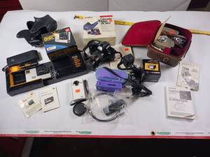 lot 25 image: Lot of Vintage Photographic Items, including Kodak Disc Camera