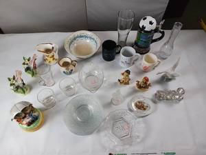 lot 107 image: Large lot including Little Bo Peep Coffee mug  Music box.