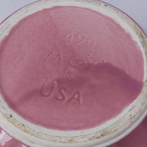 lot 178 image: McCoy 494 Mauve Serving Bowl