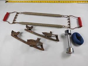 lot 180 image: Portable Vintage Exercise Gym Equipment