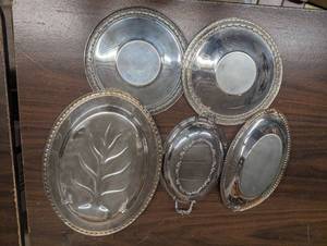 lot 156 image: 6 Silver Plated Trays