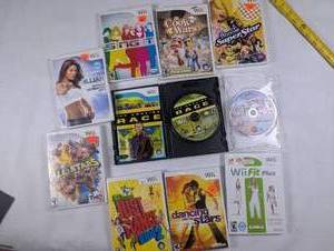 lot 164 image: Large Lot of Wii Games