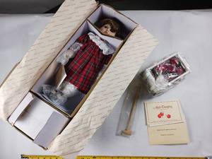 lot 211 image: NIB Apple Dumpling Doll with wooden cart