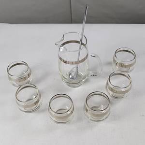 lot 212 image: Mixologist Professional Glass Set