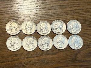 lot 32 image: 10 Silver Washington Quarters