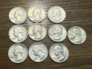 lot 33 image: 10 Silver Washington Quarters