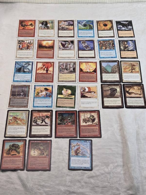 lot 49 image: Lot of Magic the Gathering Cards from 1998, 1999