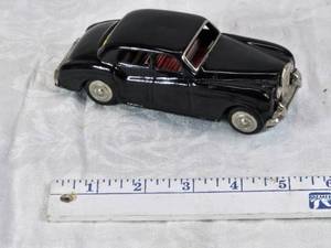 lot 12 image: Made in Japan Vintage Toy Car