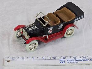 lot 14 image: Texaco 1917 Maxwell Touring Car Model