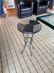 lot 29 image: Small End Table