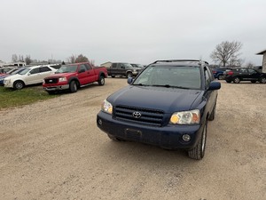 lot 13 image: 2005 Toyota Highlander