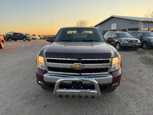 lot 7 image: 2008 Chevrolet Silverado 1500