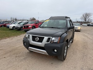lot 9 image: 2012 Nissan Xterra only 90,624 miles