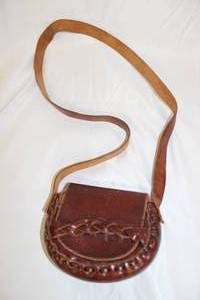 lot 130 image: Vintage Hand Bag