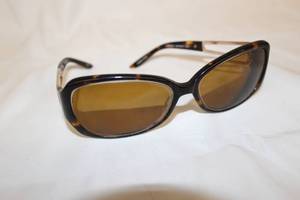 lot 135 image: Sunglasses