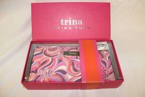 lot 51 image: Designer Wallet