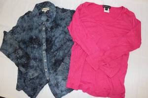 lot 156 image: Womens Tops