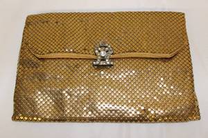 lot 76 image: Vintage Clutch Purse