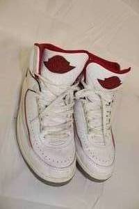 lot 99 image: Nike Air Jordaon