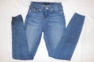 lot 200 image: Girls True Religion Halle Jeans