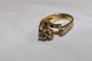 lot 115 image: Leopard Ring