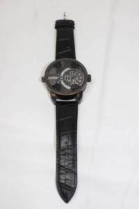 lot 204 image: Accutime Watch