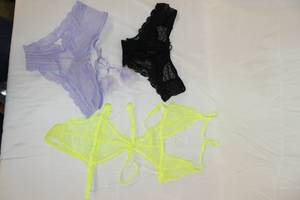 lot 120 image: Lingerie