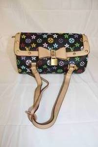 lot 3 image: Fashion Hand Bag