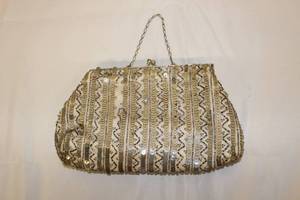 lot 80 image: Vintage Evening Bag