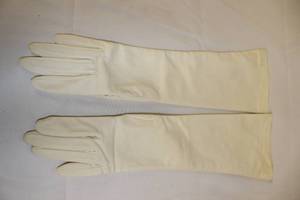 lot 89 image: Vintage long gloves