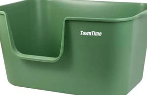 lot 235 image: Extra Large Litter Box Anti Splashing Green  25 L x 17 W 13 H $69.99 Retail - Brand New
