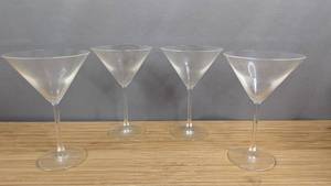 lot 278 image: Martini Glasses Set of 4