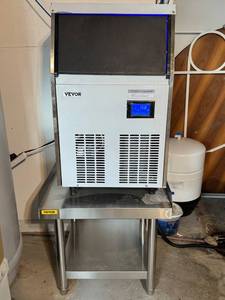 lot 22D image: LL - Vevor Commercial Ice Machine with Stainless Steel Stand